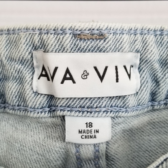 NWT Ava & Viv Light Wash Wide Leg Jeans Size 18 - Picture 9 of 10